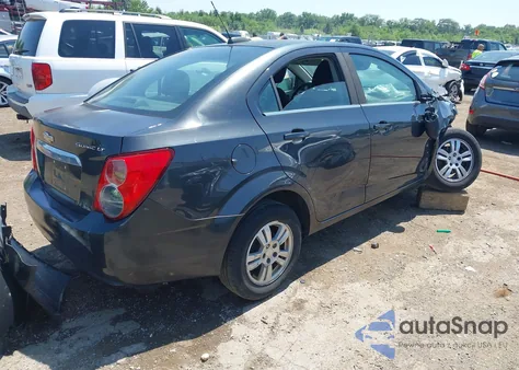 2015 Chevrolet Sonic Lt Auto из США, поврежденный, VIN 1G1JC5SG9F4100286